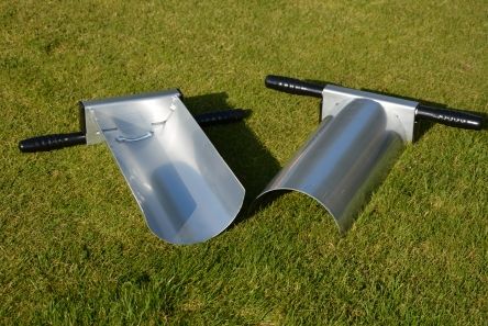 Pair of replacement Blades for Winter 'Knock in' Holecutter (6 inch diameter) with handle Blade lifters -Active Golf Projects