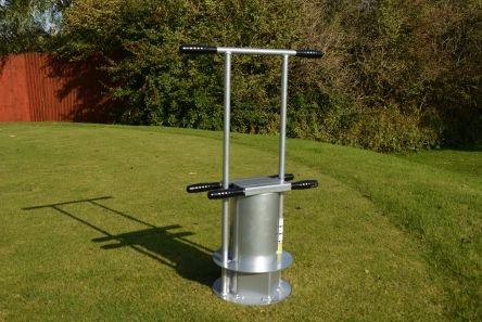 Twin Blade Winter 'Knock in' Holecutter (6 inch diameter) with handle & Blade lifter - Active Golf Projects